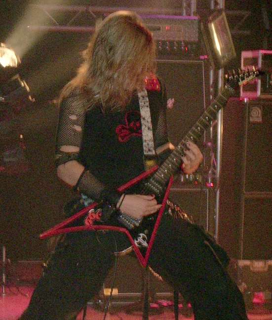 Image: 060930--bloodstock/web/machine_men01.jpg