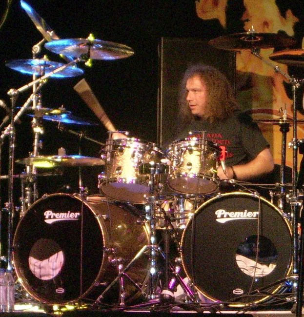 Image: 06boa/web/stratovarius08.jpg