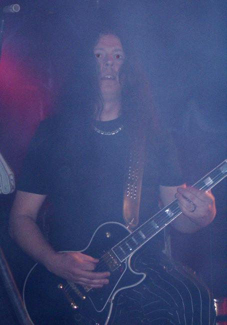 Image: 070220--hammerfall/web/poodles02.jpg