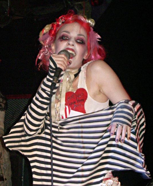 Image: 070720--emilie_autumn/web/ea04.jpg