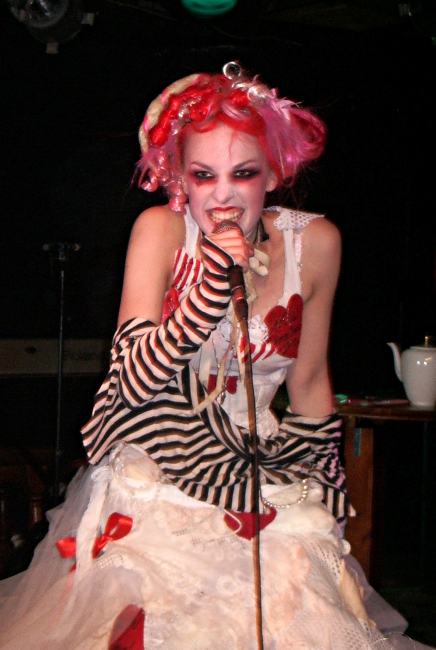 Image: 070720--emilie_autumn/web/ea05.jpg