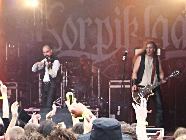 Image: 070817--boa/web/korpiklaani08.jpg