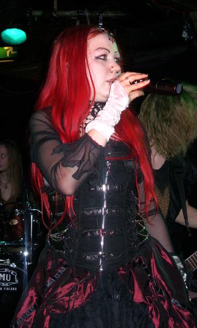 Image: 071030--korpiklaani/web/kdruidi02.jpg