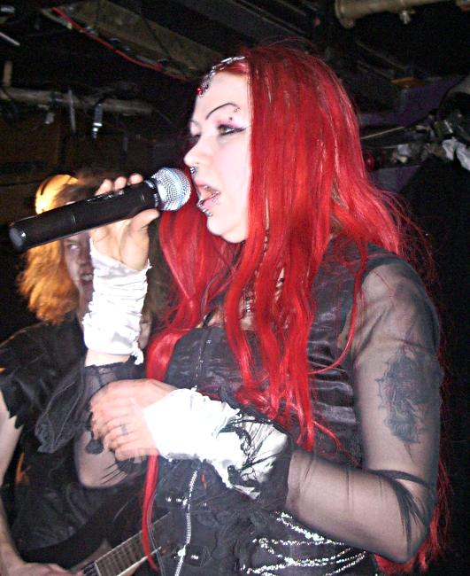 Image: 071030--korpiklaani/web/kdruidi08.jpg