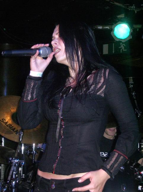 Image: 071121--fates_warning/web/tomera09.jpg