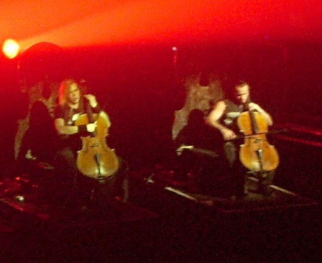 Image: 071211--apocalyptica/web/apocalyptica17.jpg