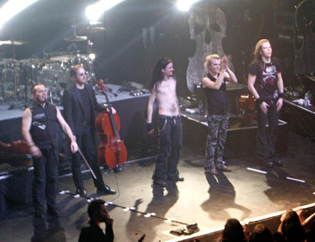 Image: 071211--apocalyptica/web/apocalyptica29.jpg