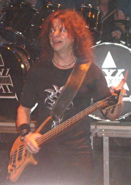 Image: 080108--helloween/web/axxis13.jpg