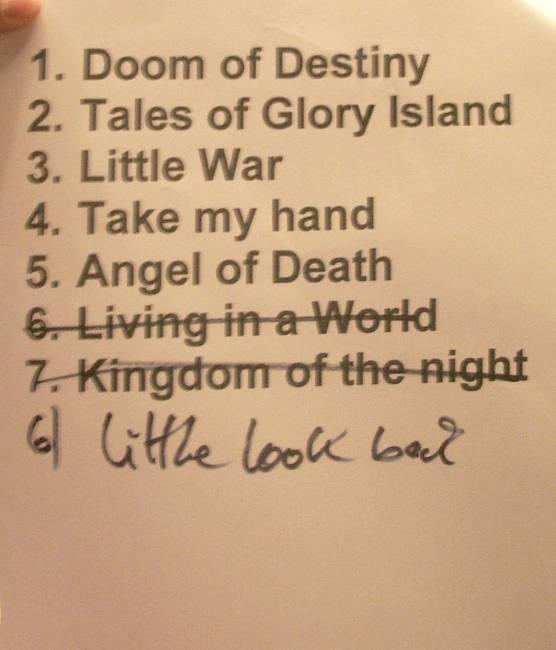 Image: 080108--helloween/web/axxis_setlist.jpg