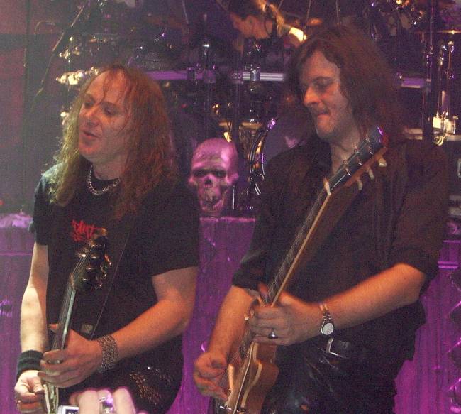 Image: 080108--helloween/web/encore04.jpg