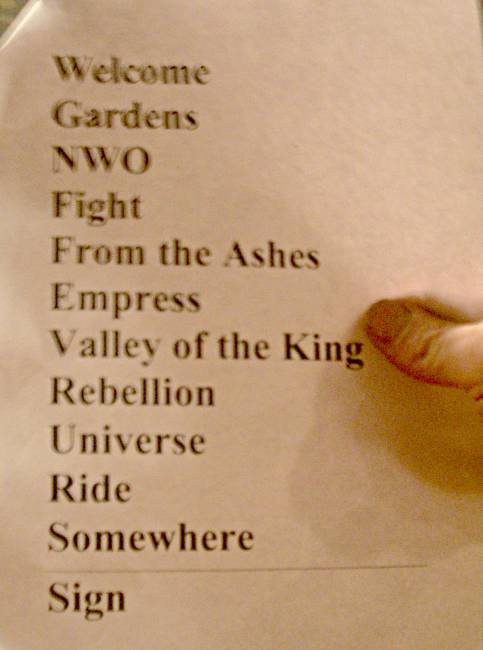 Image: 080108--helloween/web/gr_setlist.jpg